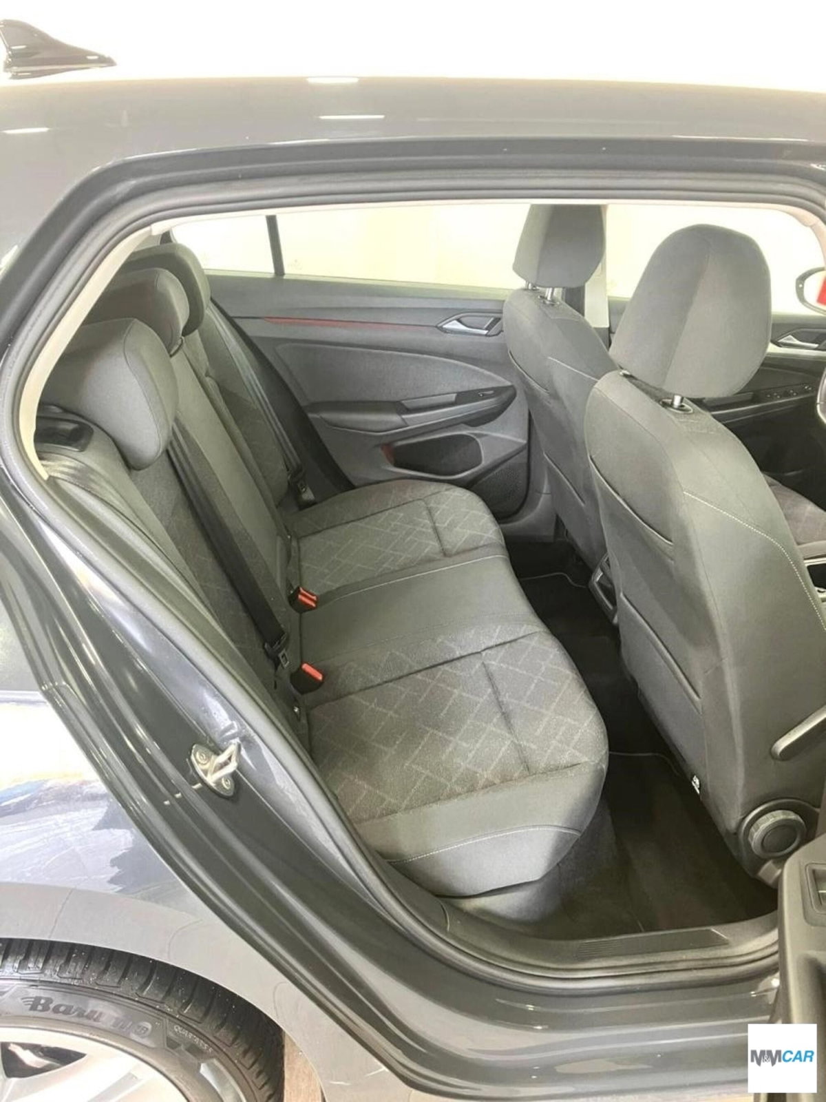 Volkswagen Golf Variant 2.0 TDI SCR DSG Life (13)