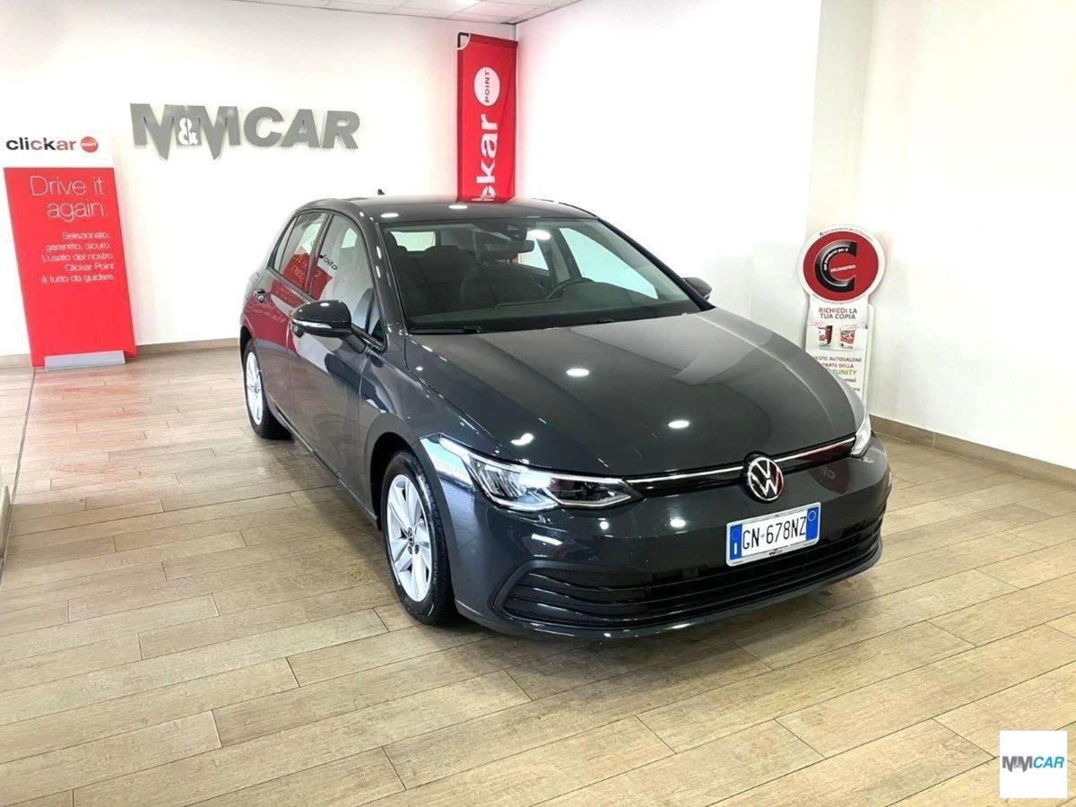 Volkswagen Golf Variant 2.0 TDI SCR DSG Life (2)
