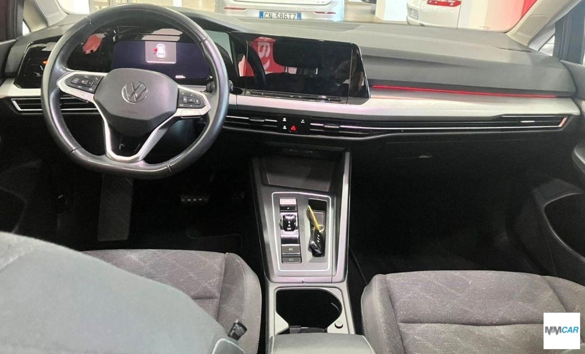 Volkswagen Golf Variant 2.0 TDI SCR DSG Life (7)