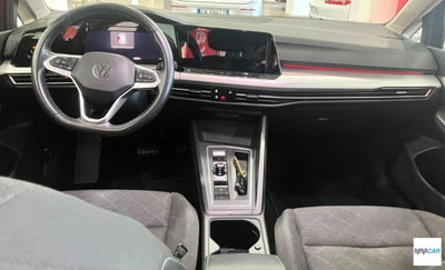 Volkswagen Golf Variant 2.0 TDI SCR DSG Life (7)