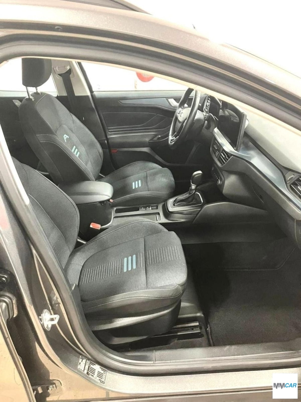 Ford Focus Station Wagon 1.0 EcoBoost 125 CV automatico SW Active (14)