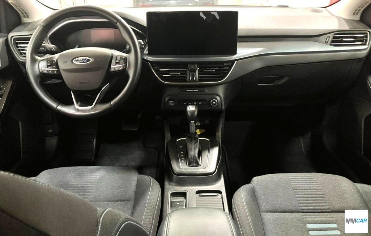 Ford Focus Station Wagon 1.0 EcoBoost 125 CV automatico SW Active (7)