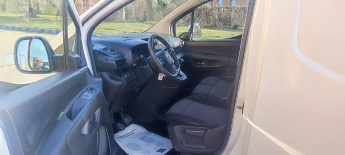 Opel Combo Furgone Cargo 1.5 Diesel 130CV S&S PC 650kg Edition (13)