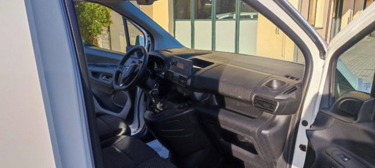 Opel Combo Furgone Cargo 1.5 Diesel 130CV S&S PC 650kg Edition (15)