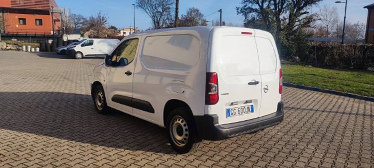 Opel Combo Furgone Cargo 1.5 Diesel 130CV S&S PC 650kg Edition (6)