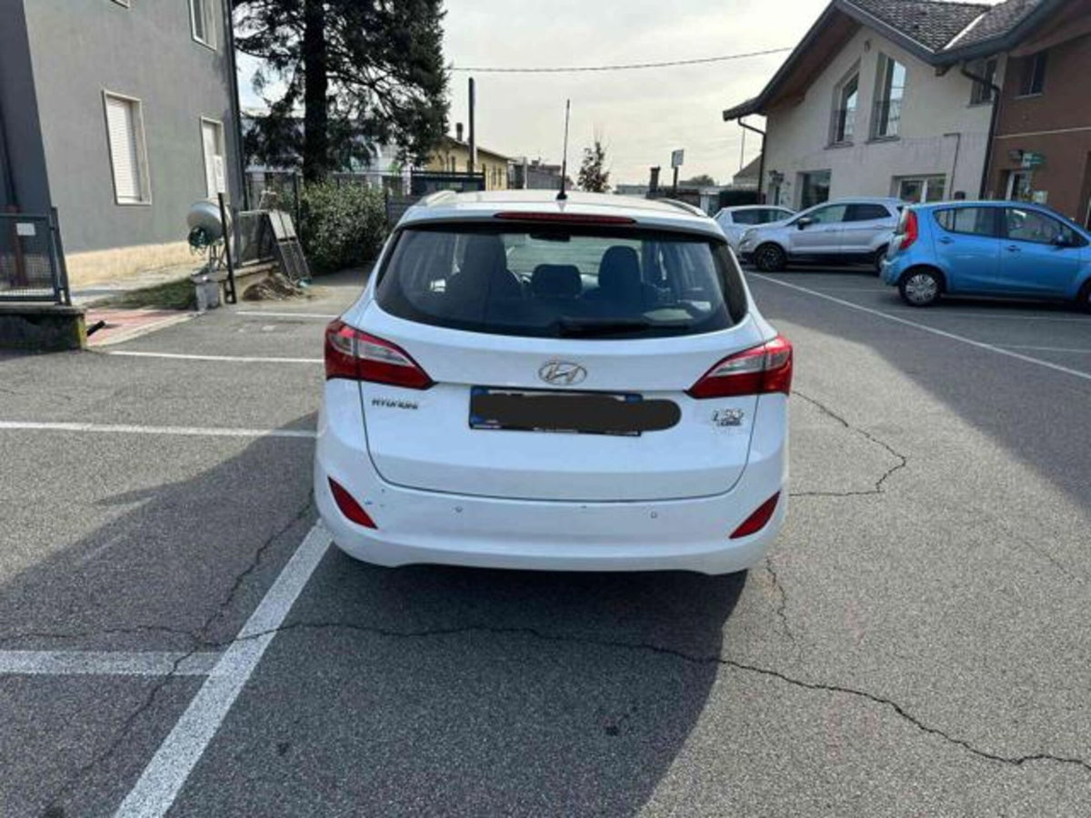 Hyundai i30 Station Wagon 1.6 CRDi Classic (4)