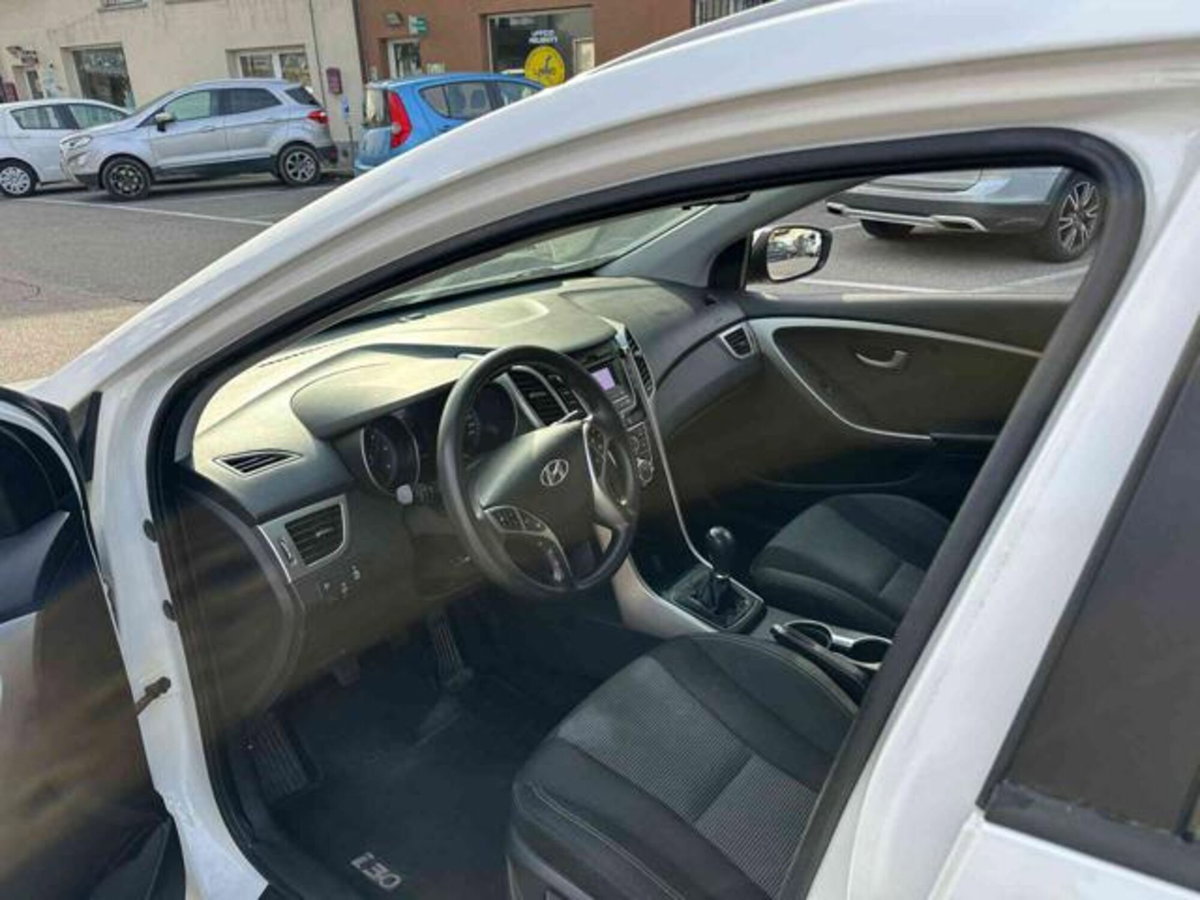 Hyundai i30 Station Wagon 1.6 CRDi Classic (6)
