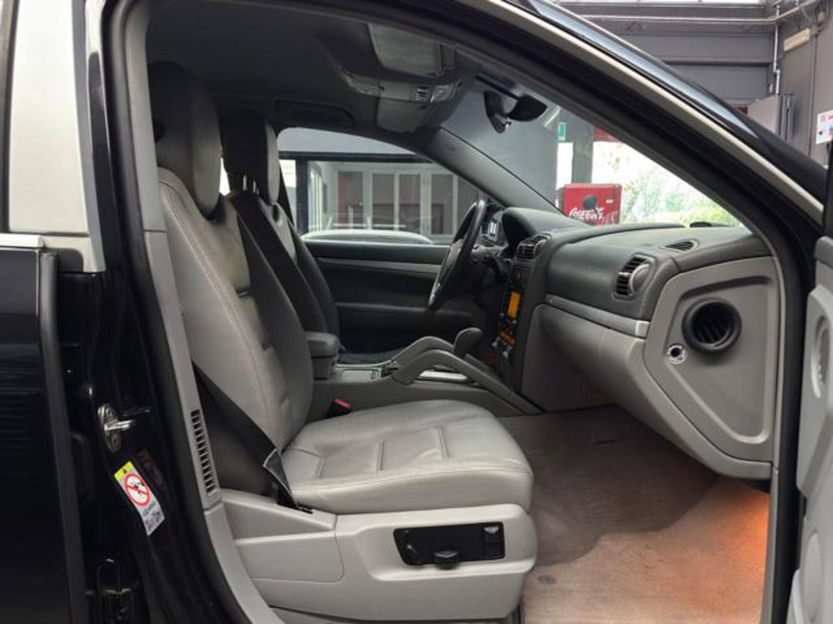 Porsche Cayenne 3.6 (12)