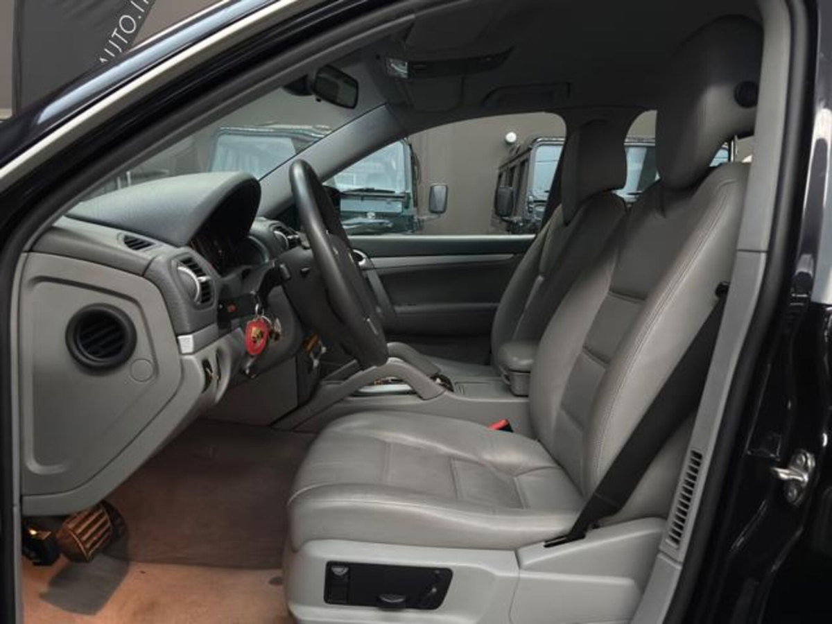 Porsche Cayenne 3.6 (8)