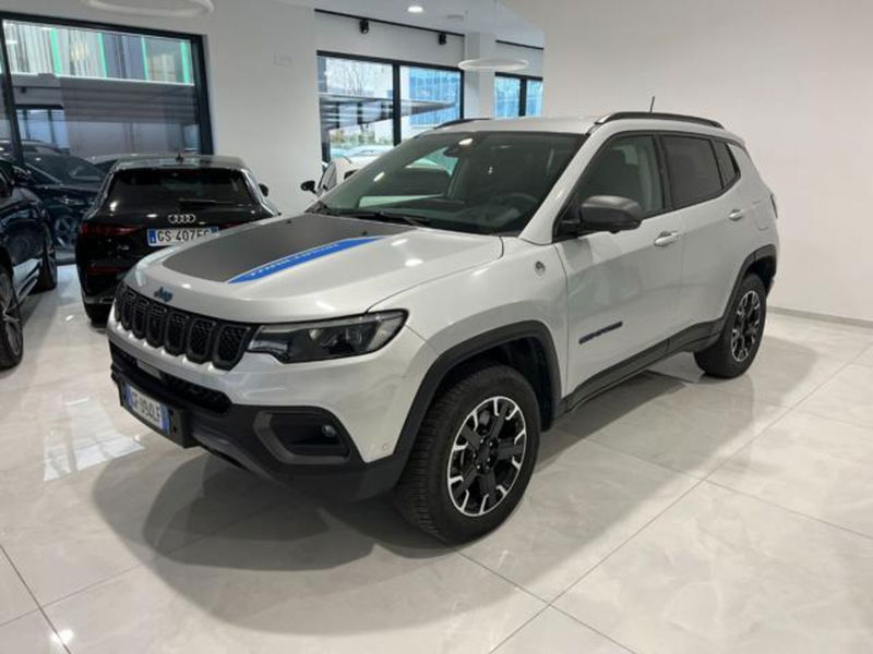Jeep Compass 1.3 T4 240CV PHEV AT6 4xe Trailhawk