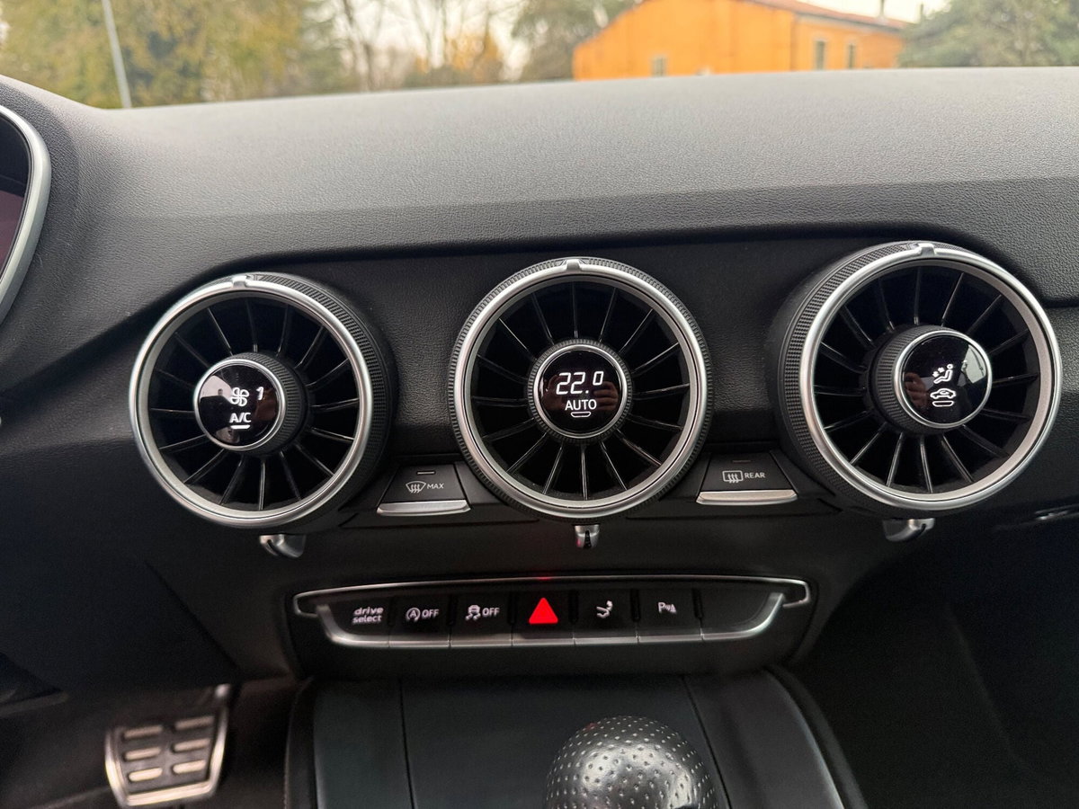 Audi TT Coupé 2.0 TFSI quattro S tronic S line (20)