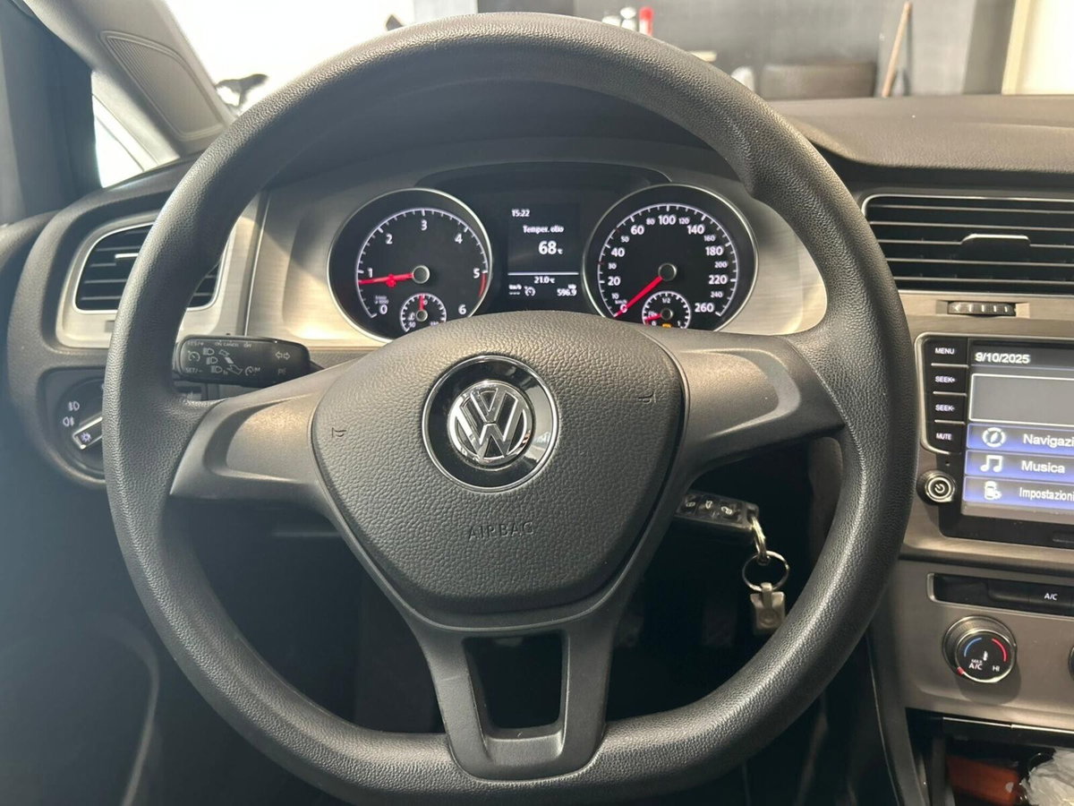 Volkswagen Golf 1.6 TDI 5p. Highline BlueMotion Technology (10)