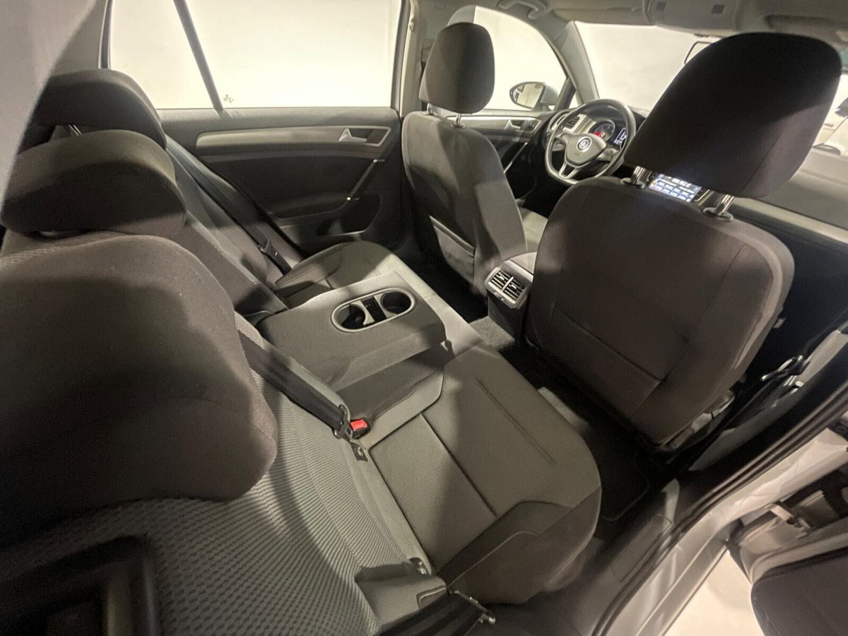 Volkswagen Golf 1.6 TDI 5p. Highline BlueMotion Technology (14)