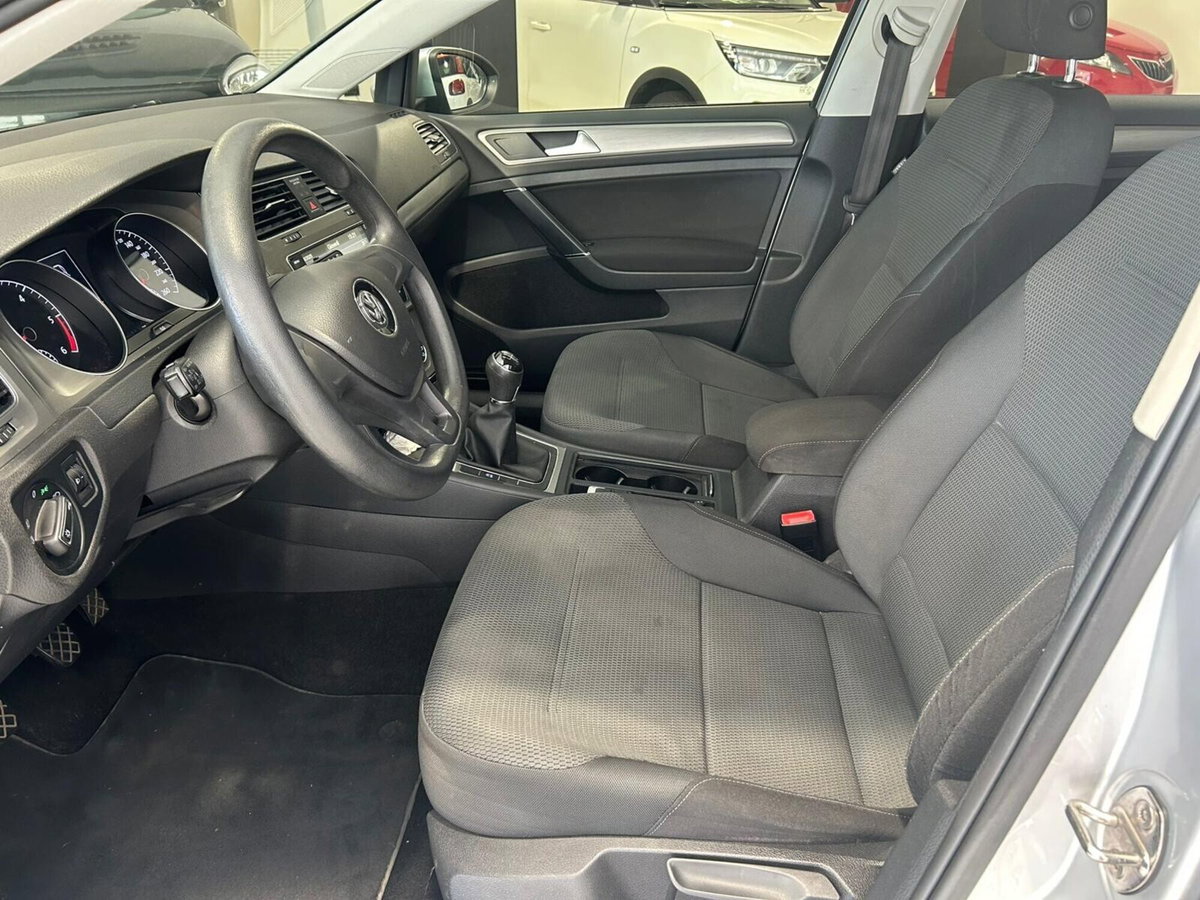 Volkswagen Golf 1.6 TDI 5p. Highline BlueMotion Technology (6)