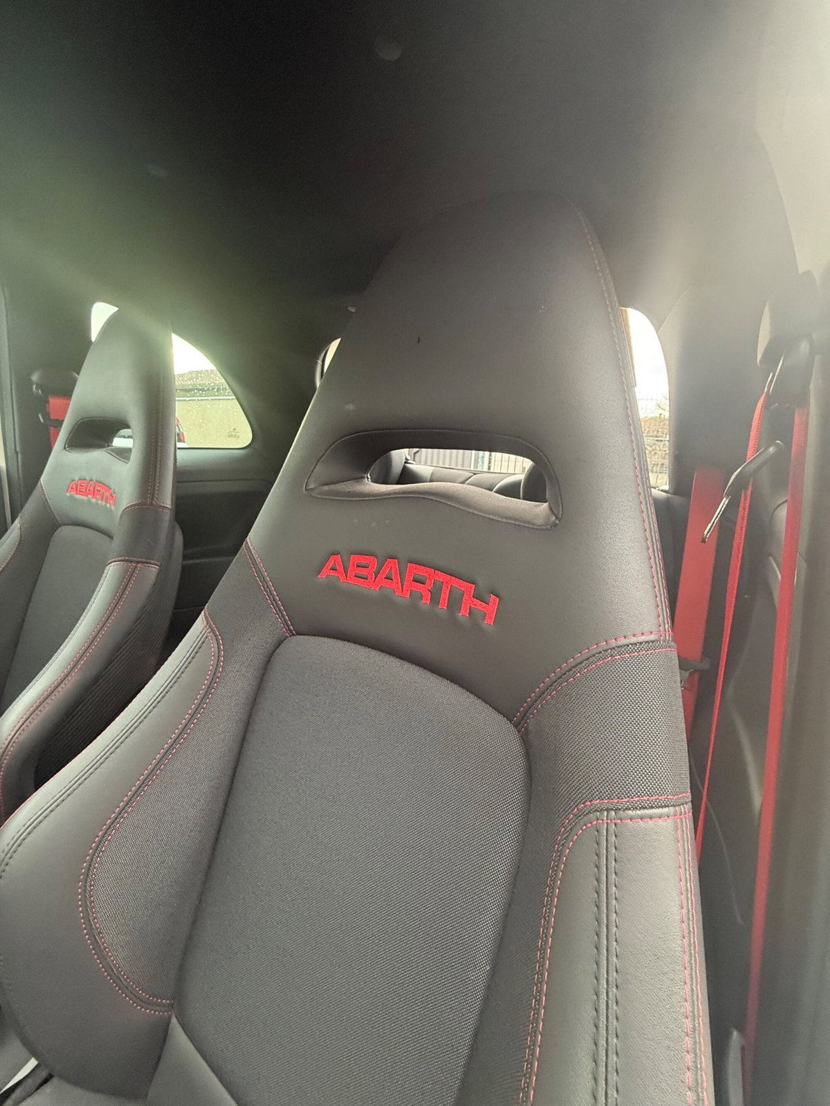Abarth 595 595 1.4 Turbo T-Jet 180 CV Esseesse (10)