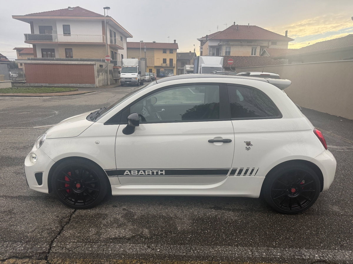 Abarth 595 595 1.4 Turbo T-Jet 180 CV Esseesse (3)