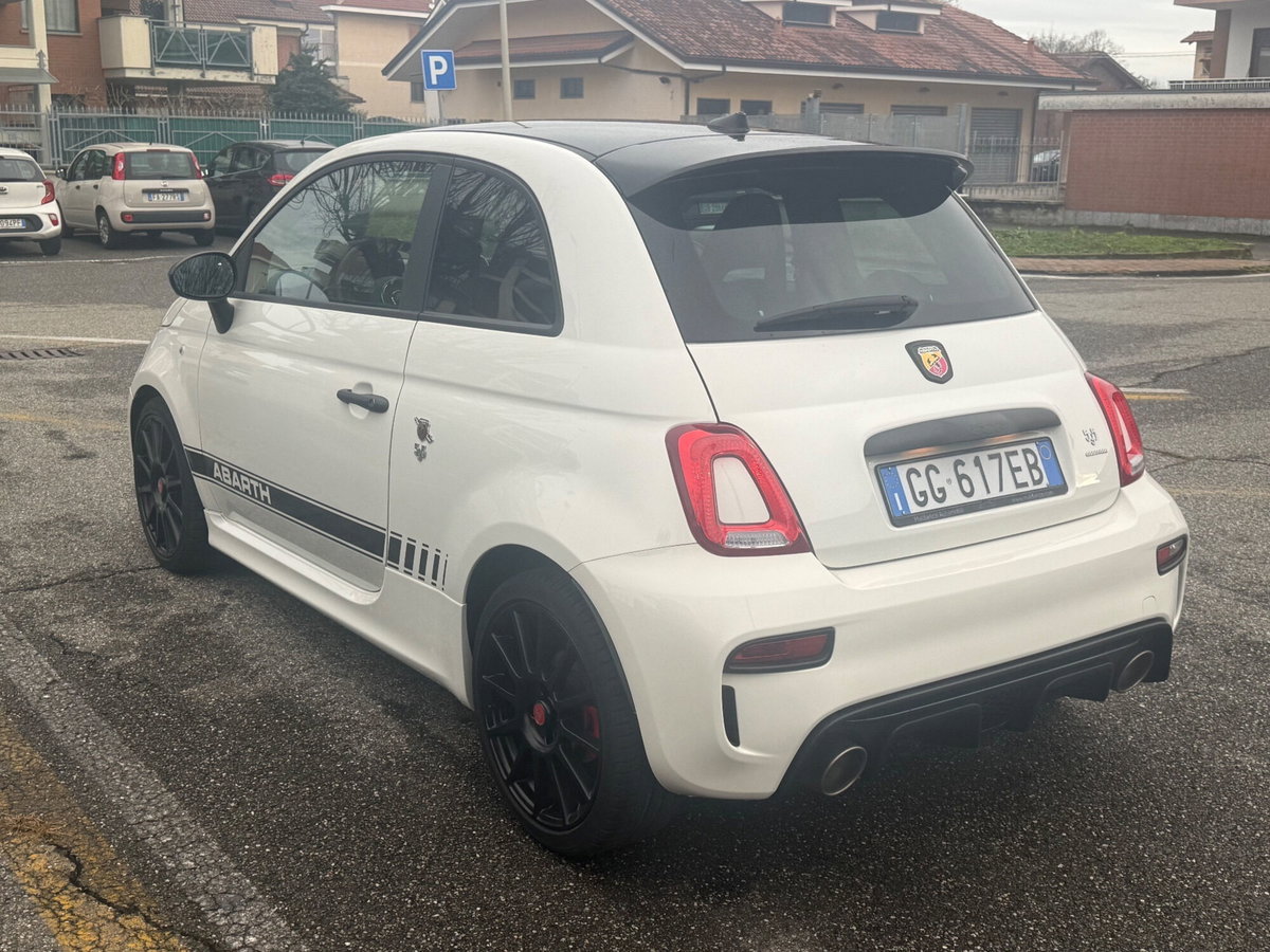 Abarth 595 595 1.4 Turbo T-Jet 180 CV Esseesse (6)