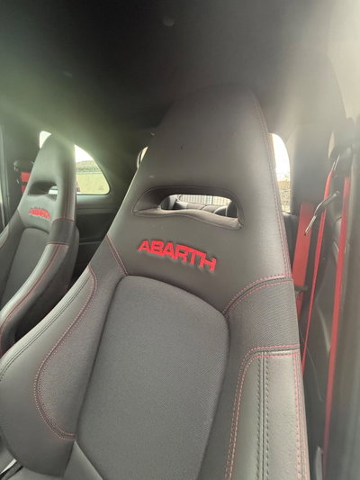 Abarth 595 Cabrio 595 C 1.4 Turbo T-Jet 180 CV Esseesse (10)