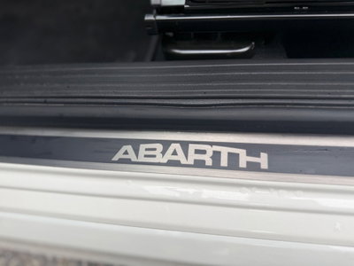 Abarth 595 Cabrio 595 C 1.4 Turbo T-Jet 180 CV Esseesse (16)