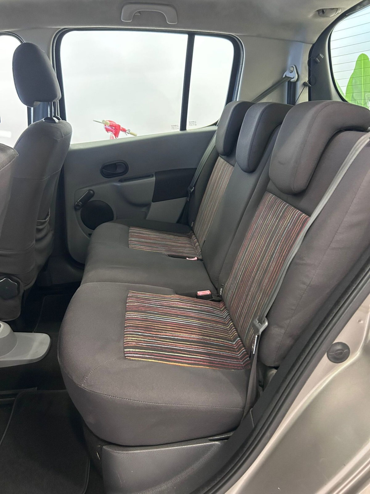 Renault Modus 1.5 dCi 85CV Dynamique (10)
