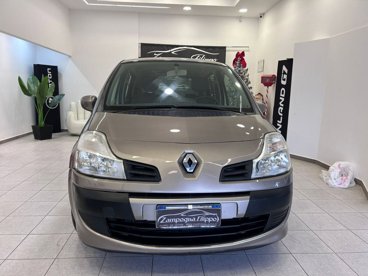 Renault Modus 1.5 dCi 85CV Dynamique (2)