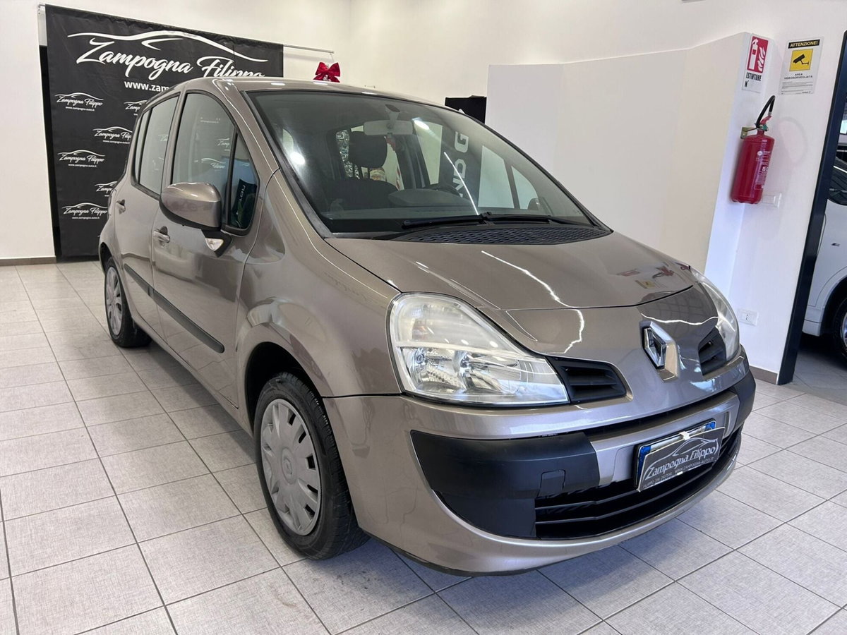Renault Modus 1.5 dCi 85CV Dynamique (3)