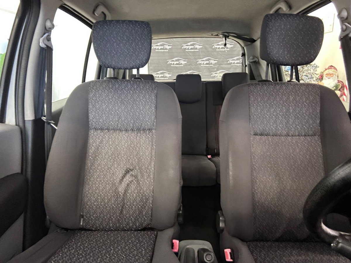 Renault Modus 1.5 dCi 85CV Dynamique (8)