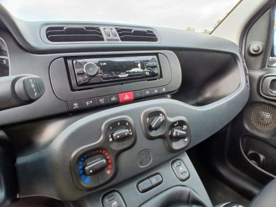 Fiat Panda 1.0 FireFly S&S Hybrid City Cross (17)