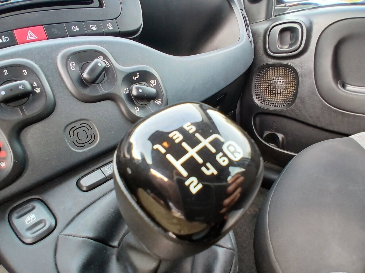 Fiat Panda 1.0 FireFly S&S Hybrid City Cross (18)
