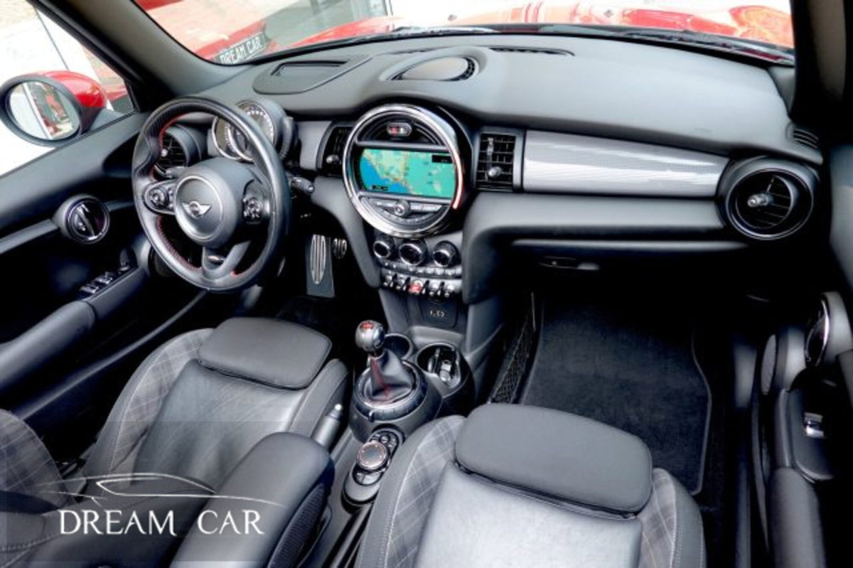 MINI Mini Cabrio 1.5 Cooper D Cabrio (12)