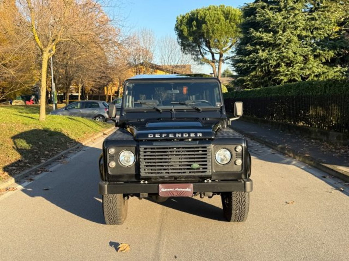 Land Rover Defender 90 2.2 TD4 Station Wagon N1 (14)