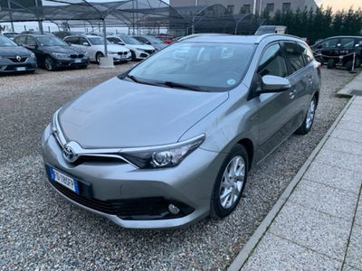 Toyota Auris Station Wagon 1.8 Hybrid Lounge usata