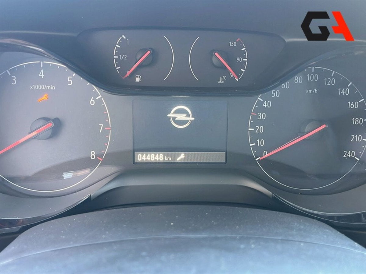 Opel Corsa 1.5 D 100 CV Edition (12)