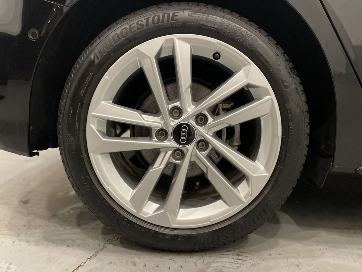 Audi A3 Sportback 35 TFSI S tronic S line edition (8)