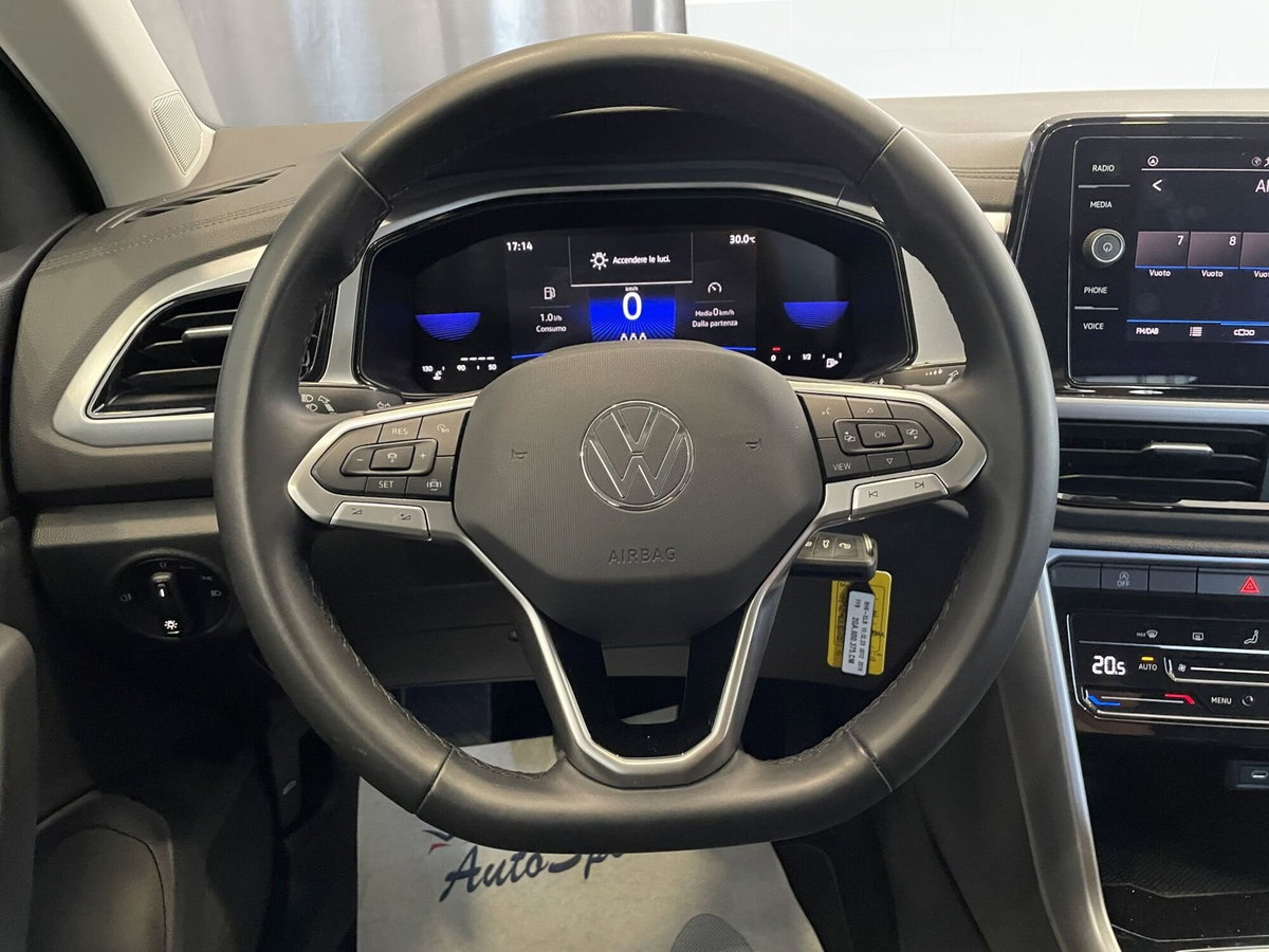 Volkswagen T-Roc 1.0 TSI Life (9)