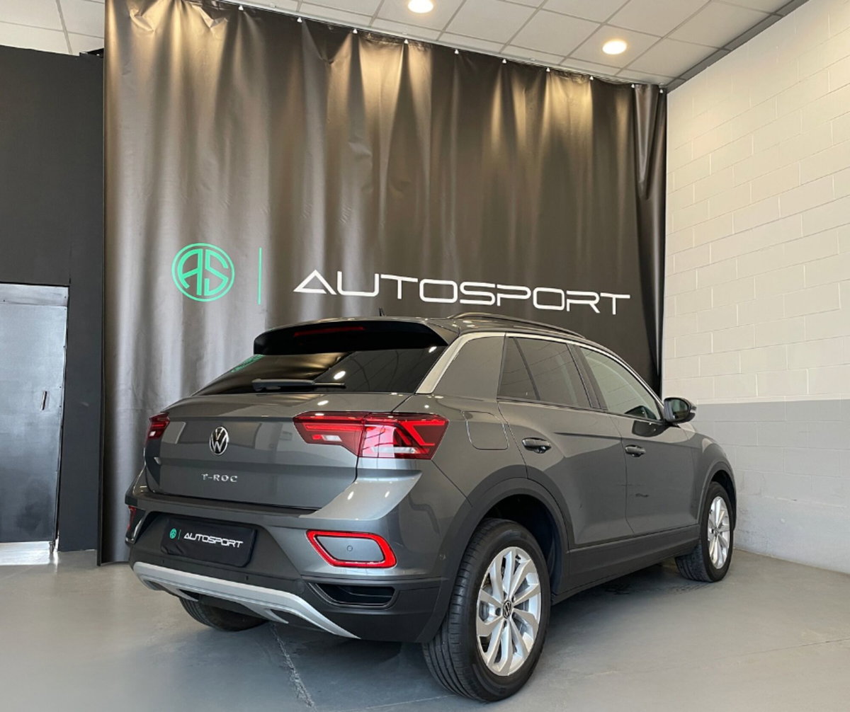 Volkswagen T-Roc 1.0 TSI Life (6)