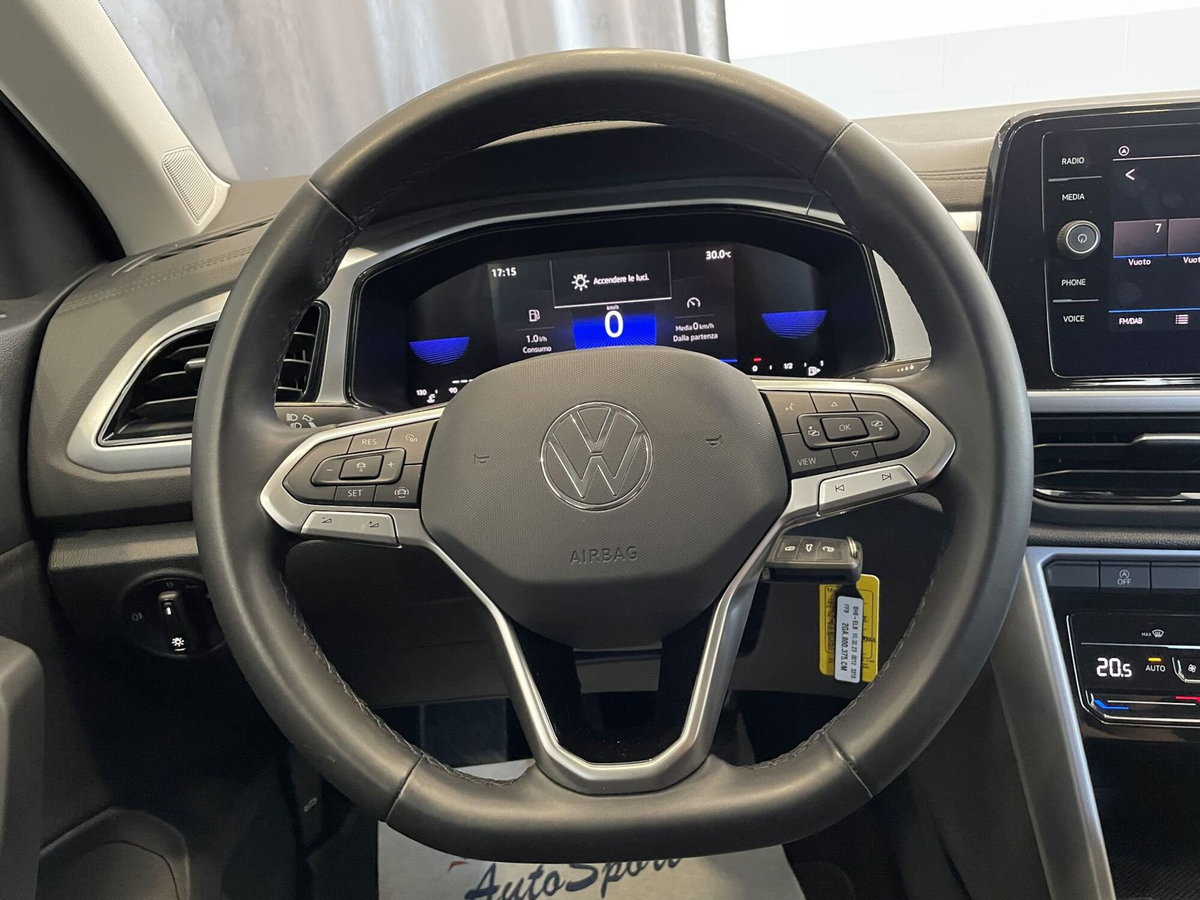 Volkswagen T-Roc 1.0 TSI Life (9)