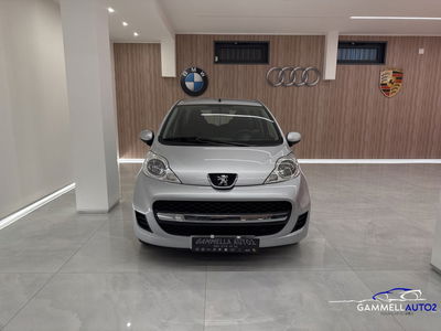 Peugeot 107 68CV 5p. Desir usata