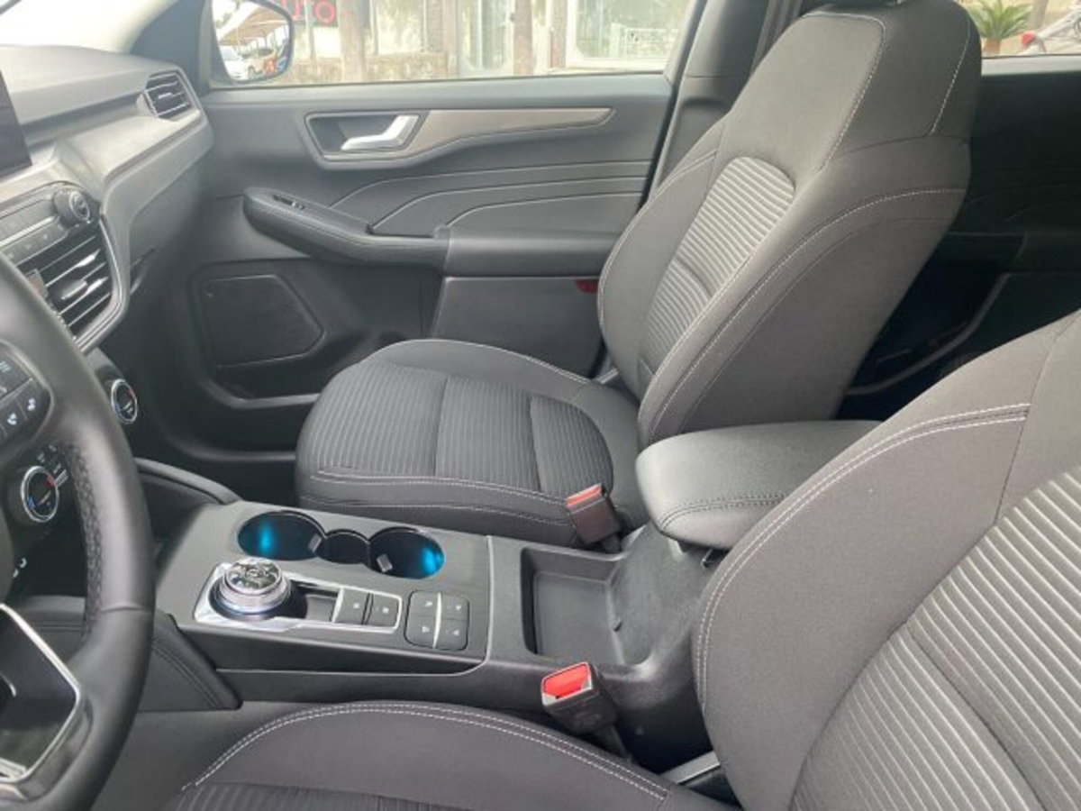 Ford Kuga 1.5 EcoBlue 120 CV aut. 2WD Titanium (7)