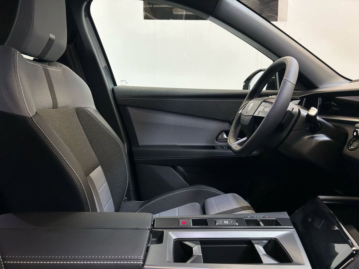 Opel Grandland 1.2 hybrid GS 145cv e-dcs6 (11)