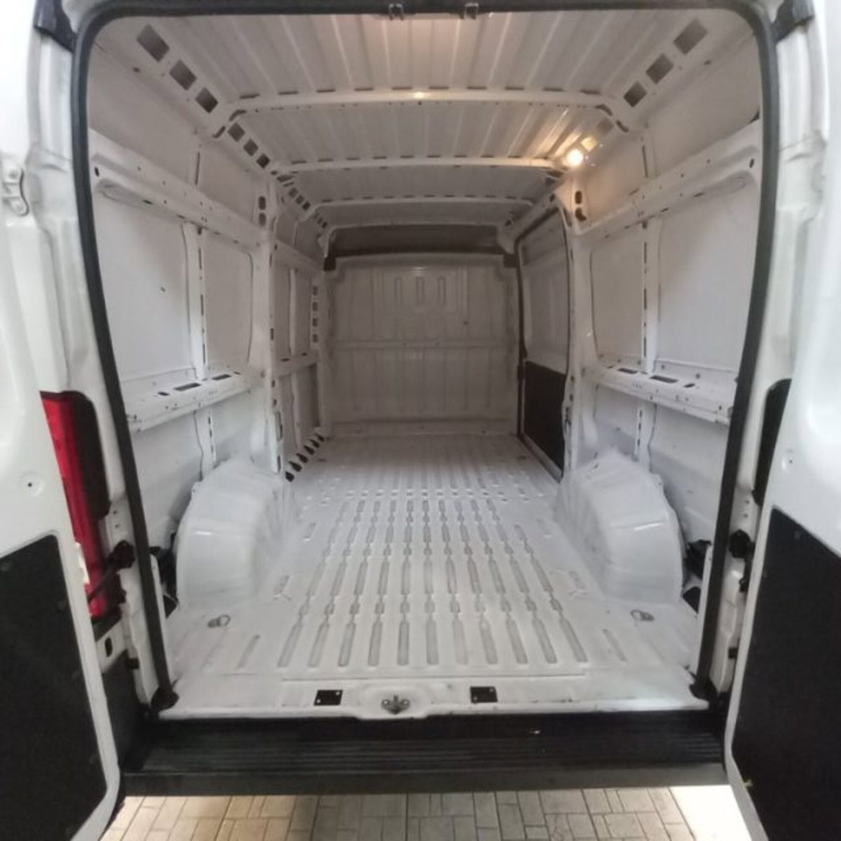 Fiat Ducato Furgone 33 2.2 Mjt 140CV AT9 PM-TN Furgone (5)