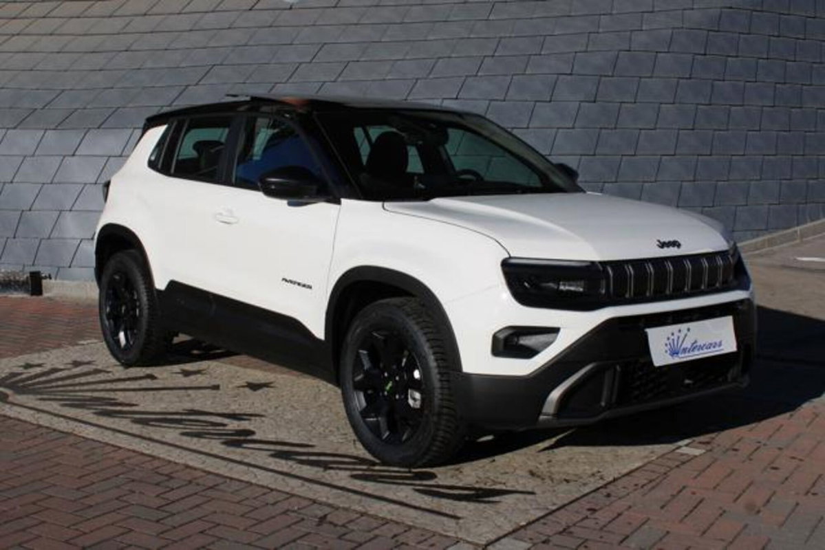 Jeep Avenger 1.2 turbo e-hybrid mhev Upland 4xe 145cv edct6
