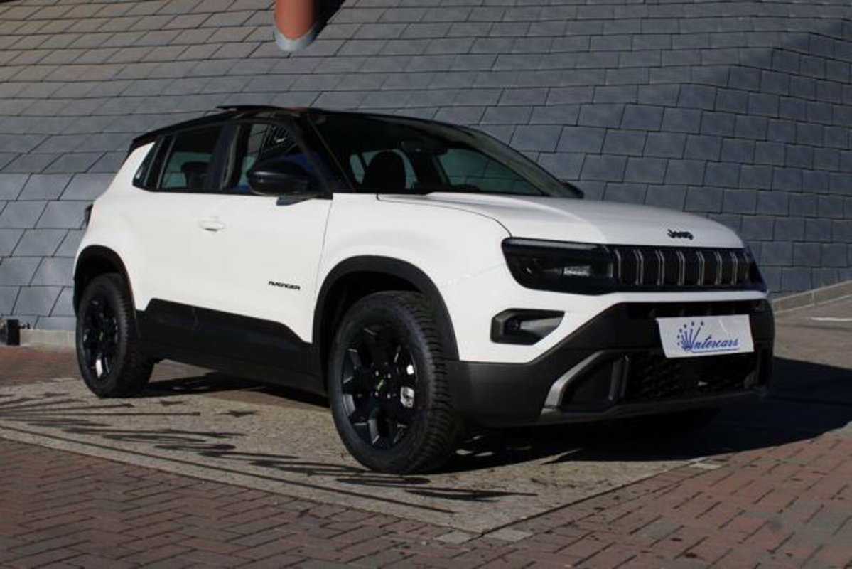 Jeep Avenger 1.2 turbo e-hybrid mhev Upland 4xe 145cv edct6 (2)