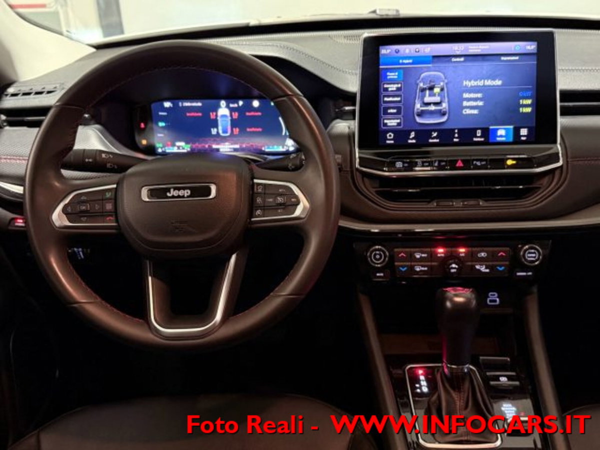 Jeep Compass 1.3 T4 240CV PHEV AT6 4xe Trailhawk (11)