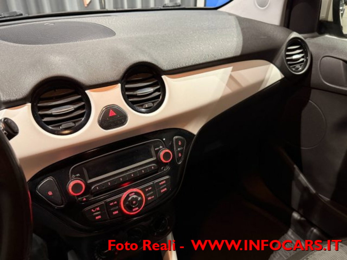 Opel Adam 1.2 70 CV Jam (10)
