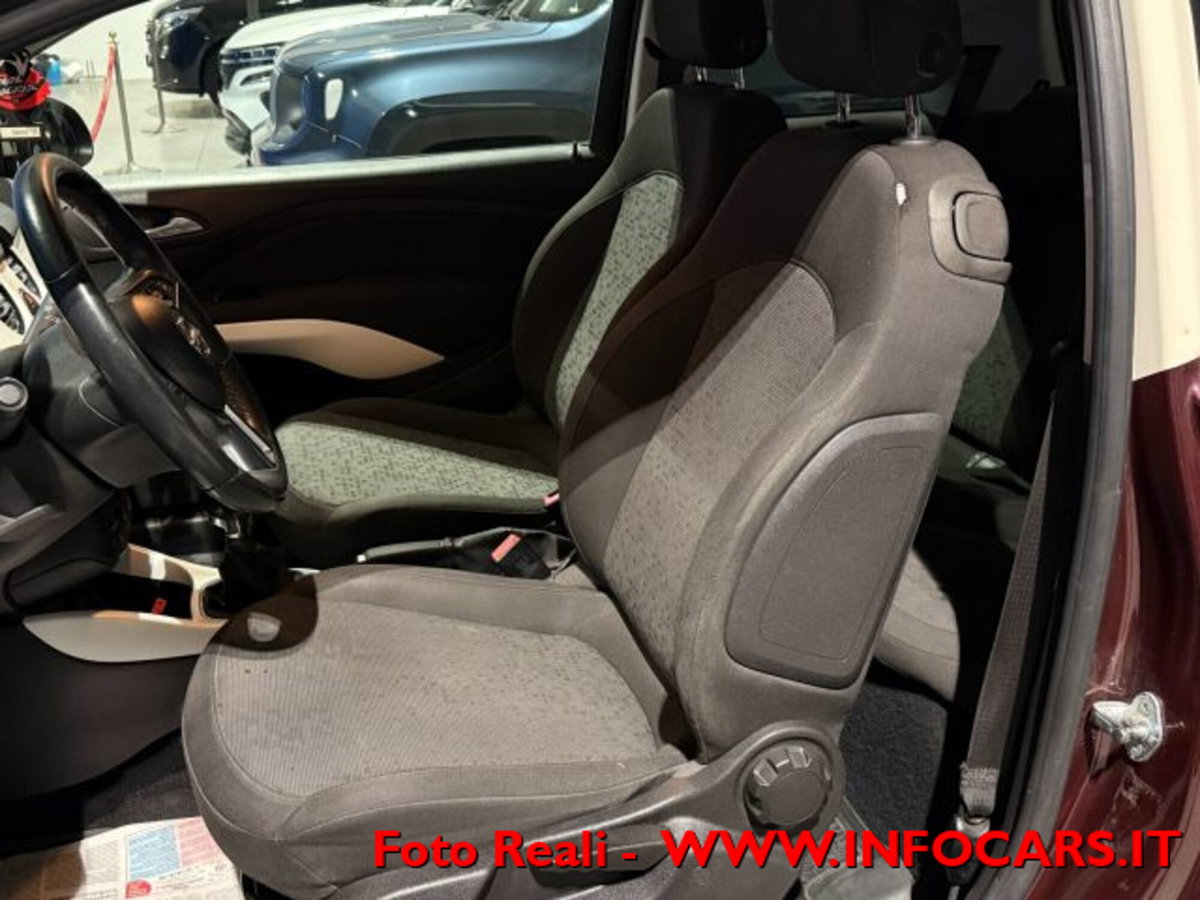Opel Adam 1.2 70 CV Jam (5)