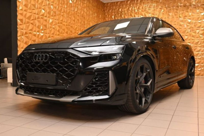 Audi RS Q8 Q8 4.0 mhev 48V performance 640cv tiptronic