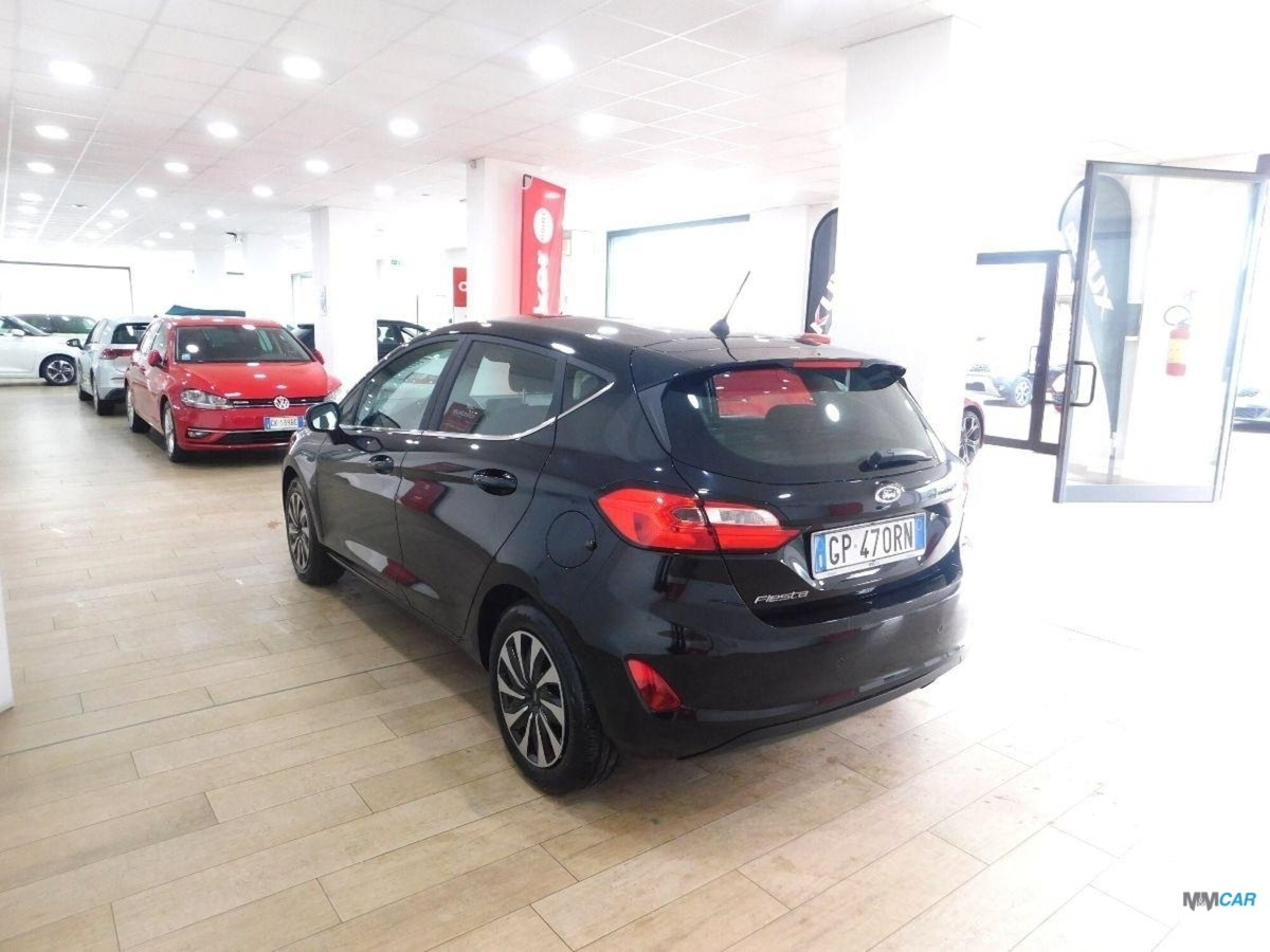 Ford Fiesta 1.1 75 CV 5 porte Titanium (4)