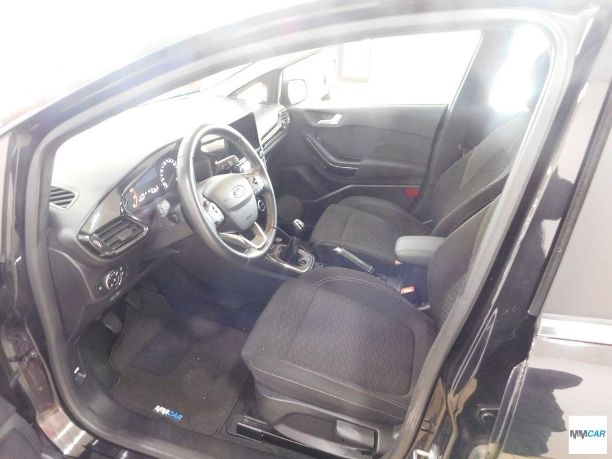 Ford Fiesta 1.1 75 CV 5 porte Titanium (8)