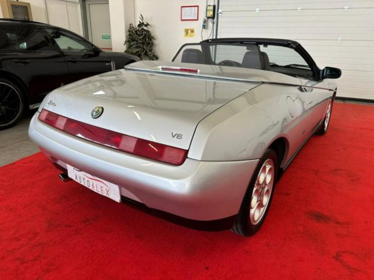 Alfa Romeo Spider 3.0i V6 cat (4)